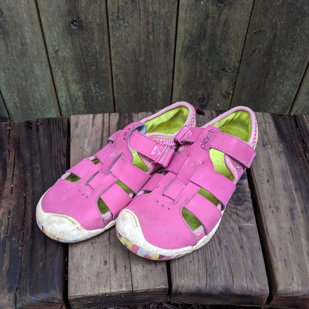 Plae Sam sandals